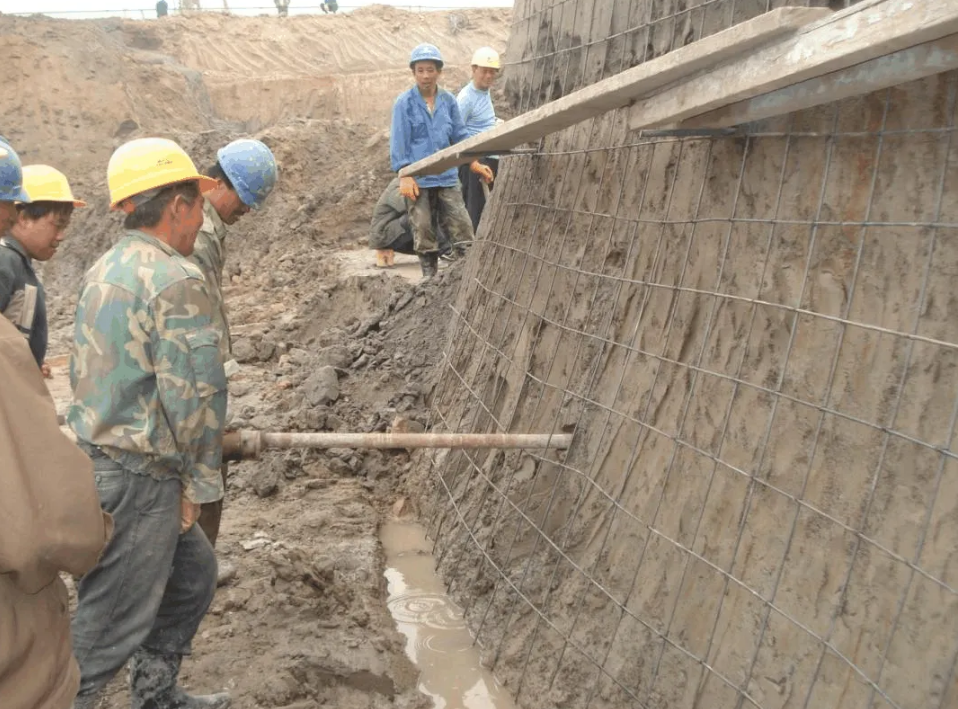 淮北常见基坑支护开挖事故的原因分析与处理方法